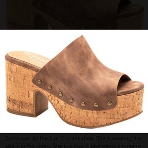 New Corkys Bada Bing Platform Sandals - Brown
Size 9